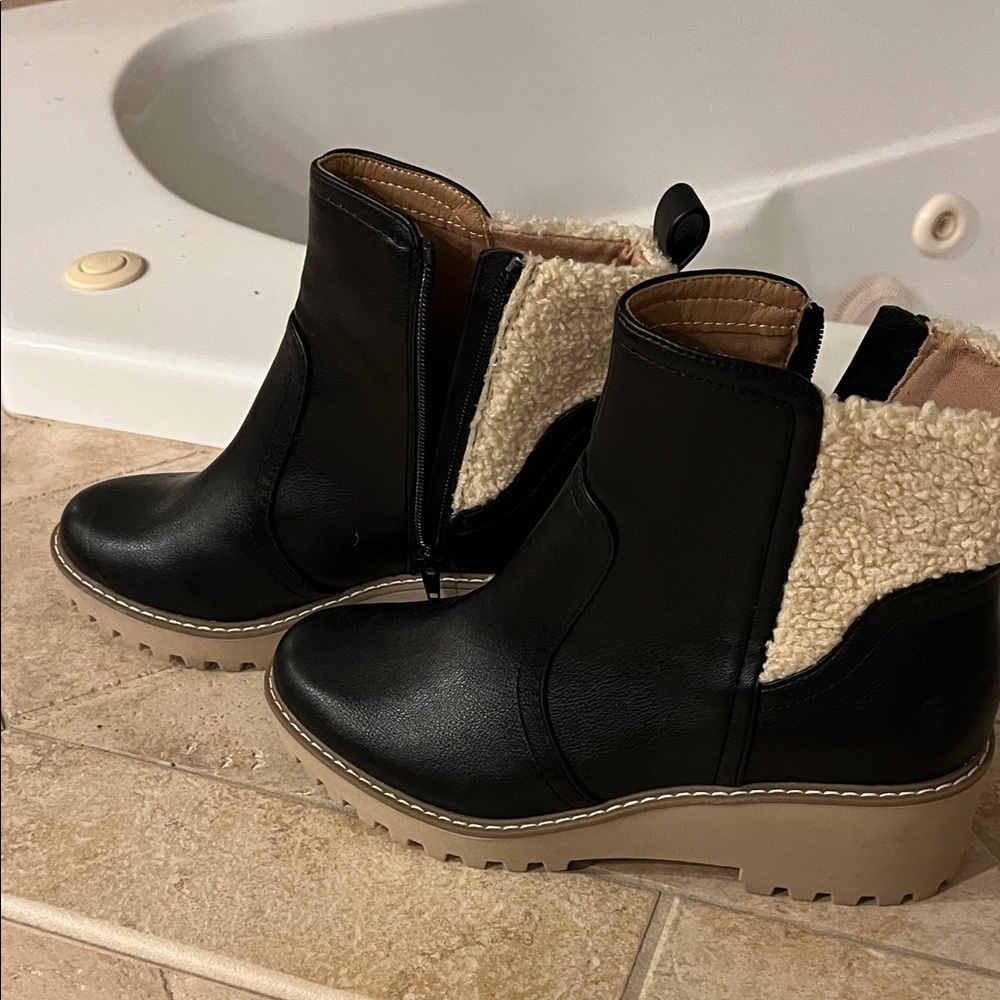 DV by Dolce Vita Black and Tan Winter Boots